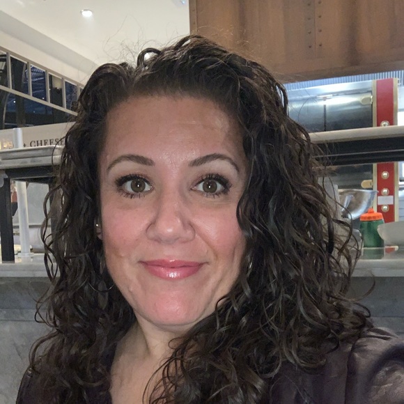 Meet your Posher, Marina - Picture 1 of 1